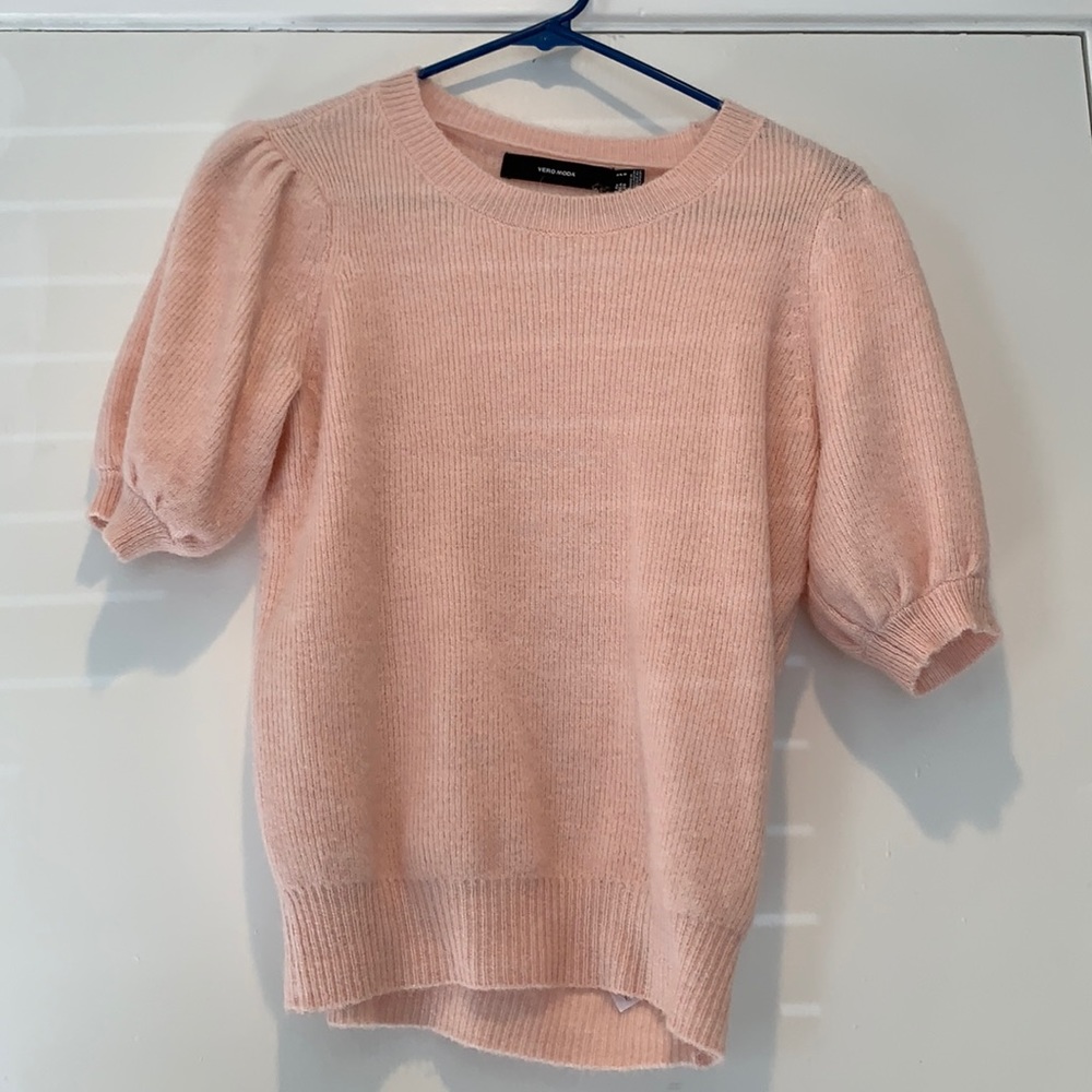 Nordstrom Vera Moda short sleeve sweater. Size small.